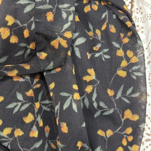 Ganni Women’s Black Floral Long-Sleeve Turtleneck Top - Picture 4 of 4